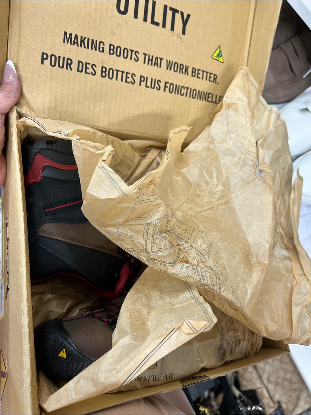 KEEN Brown and Red Men’s Waterproof Work/Hiking Boots size 8.5 - Picture 14 of 14